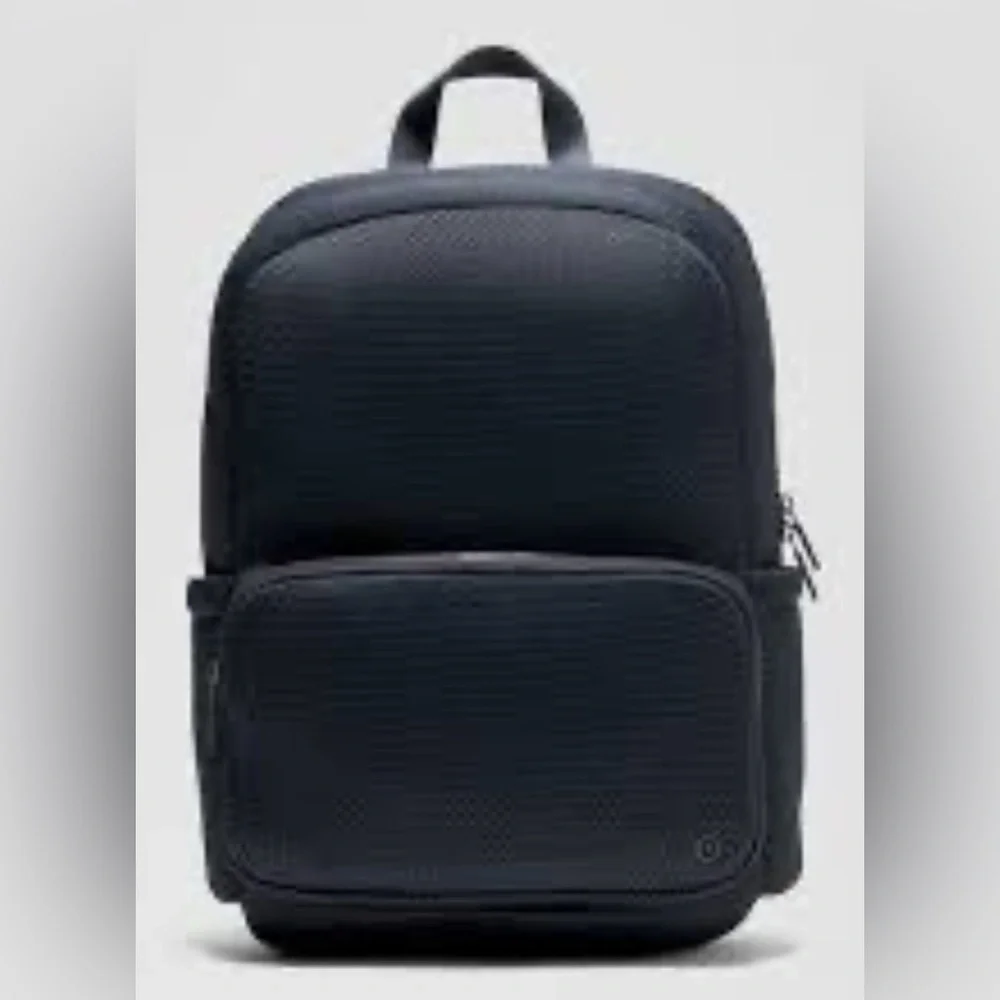 Lululemon Everywhere Backpack Knit Mesh-22L-True‎ Navy