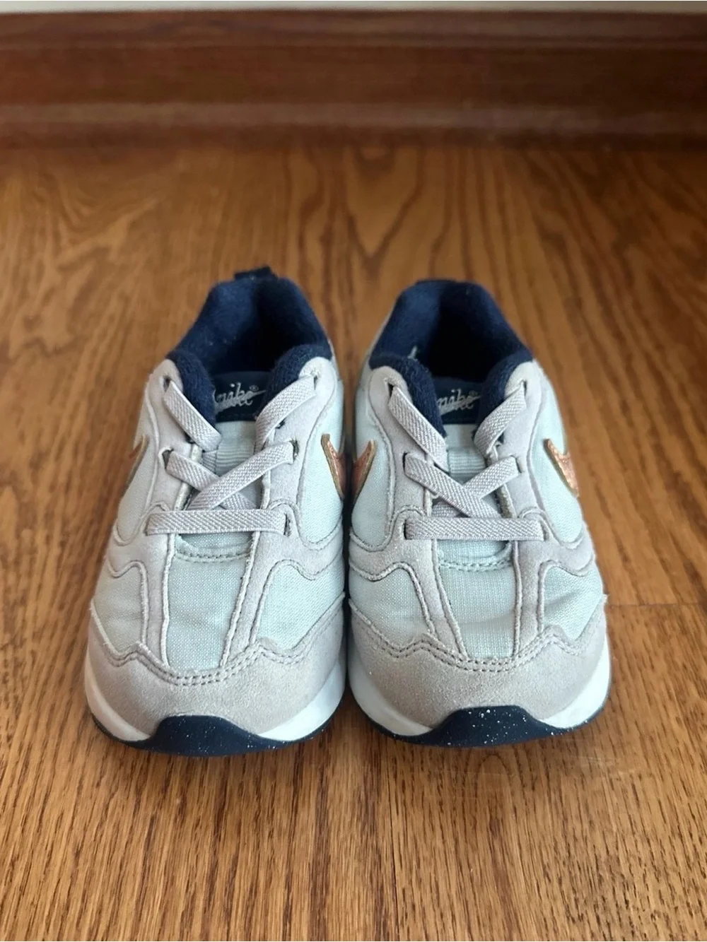 Nike girls air