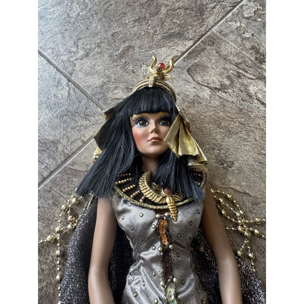 RARE Stunning Franklin Heirloom Maryse Nicole 