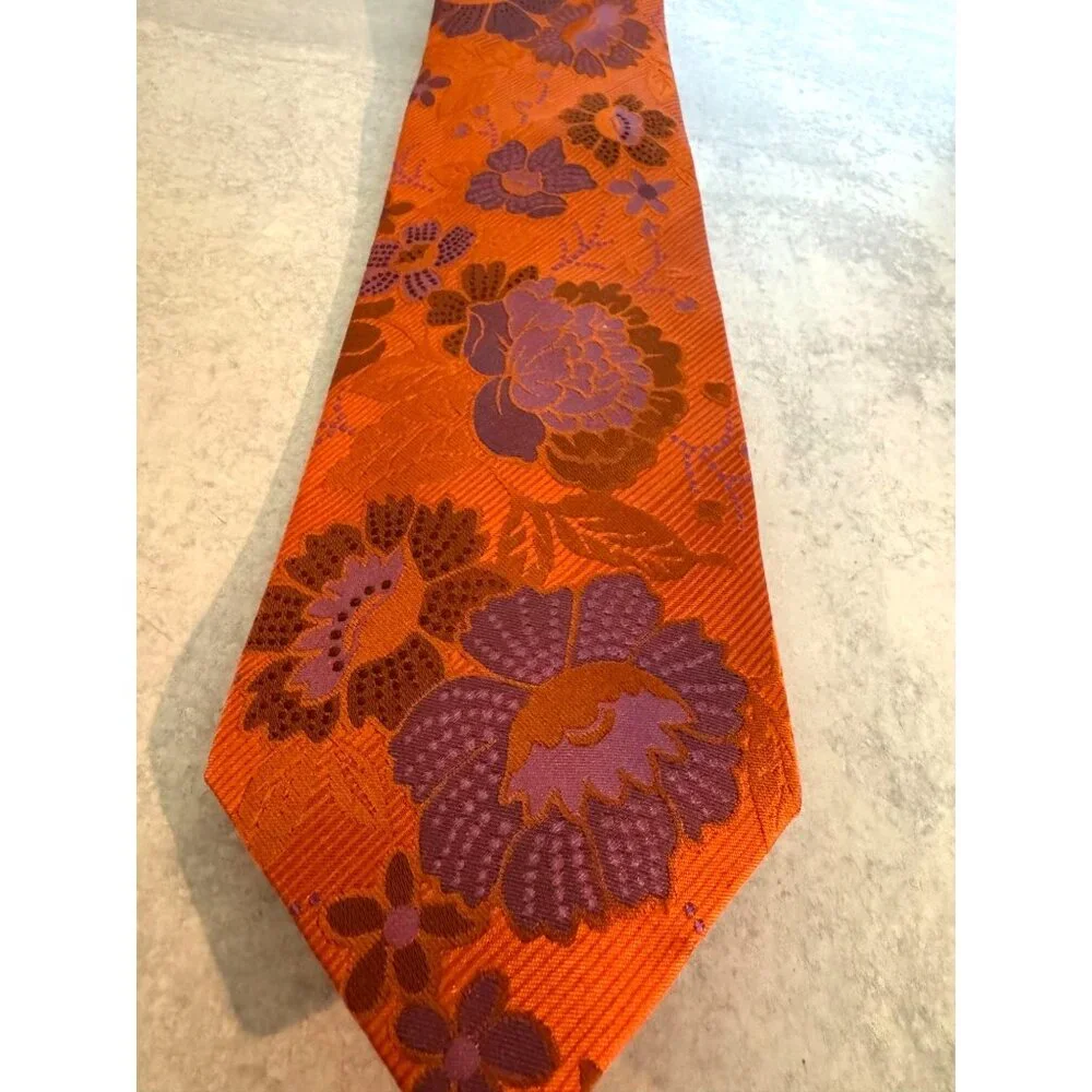 Steve Harvey Silk‎ Brocade Necktie – Bold Orange & Purple Pattern
