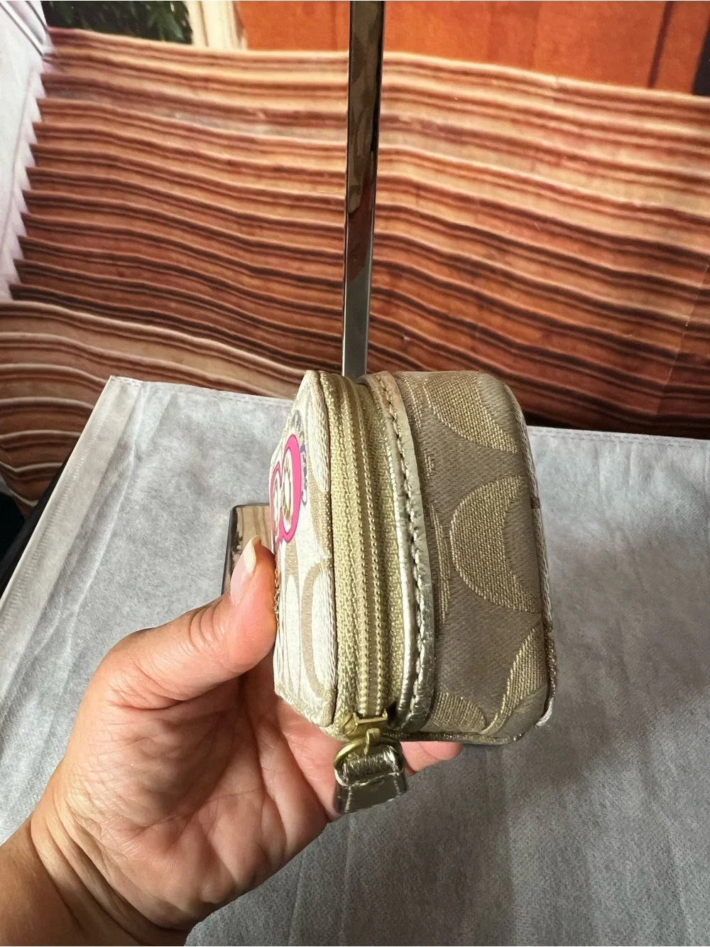 Coach compact zip