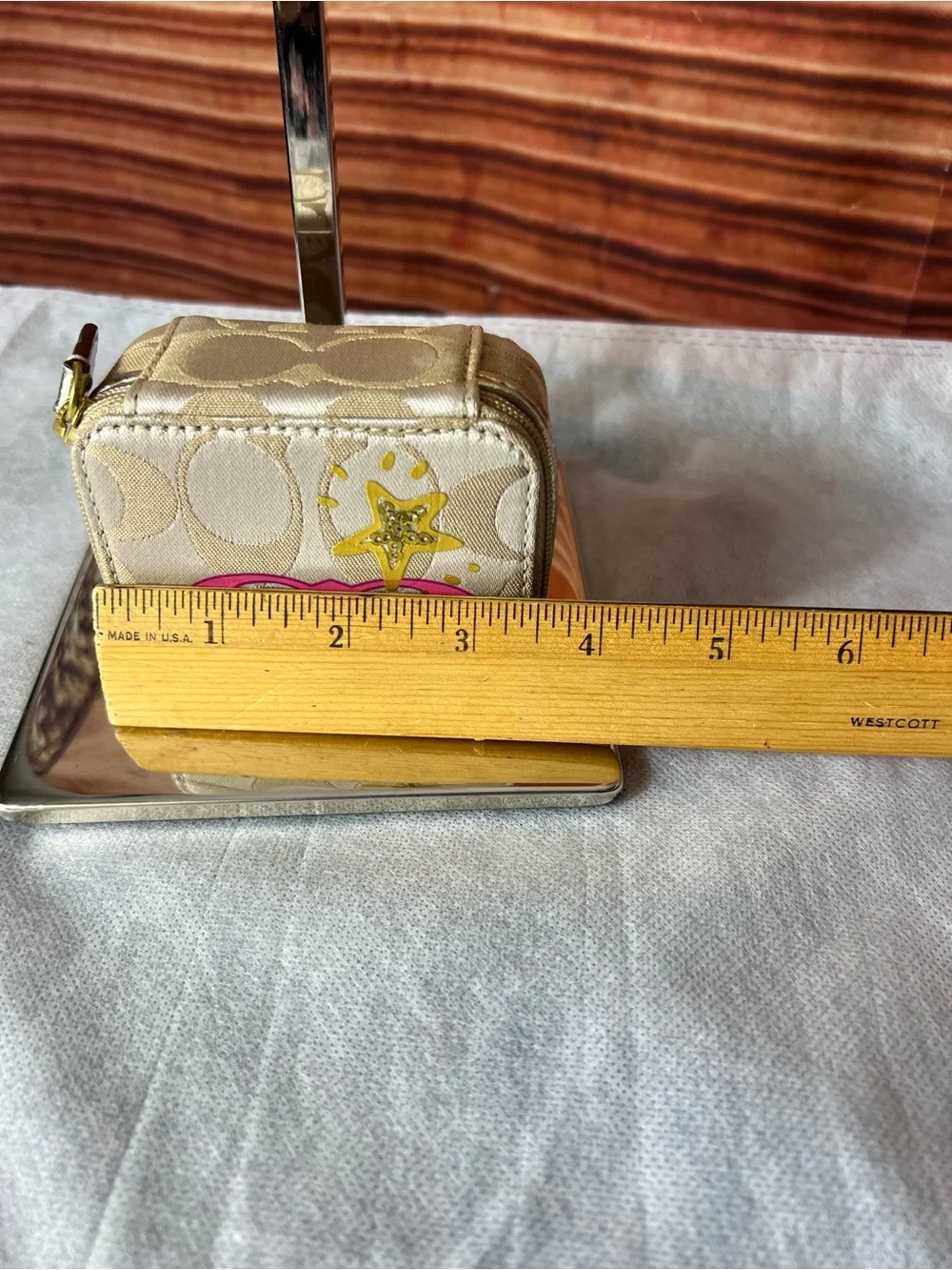 Coach compact zip