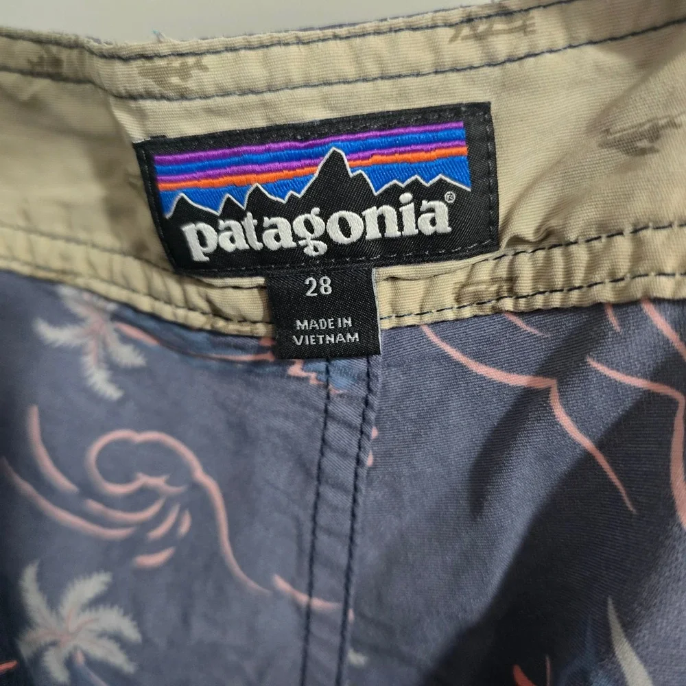 Patagonia dive into