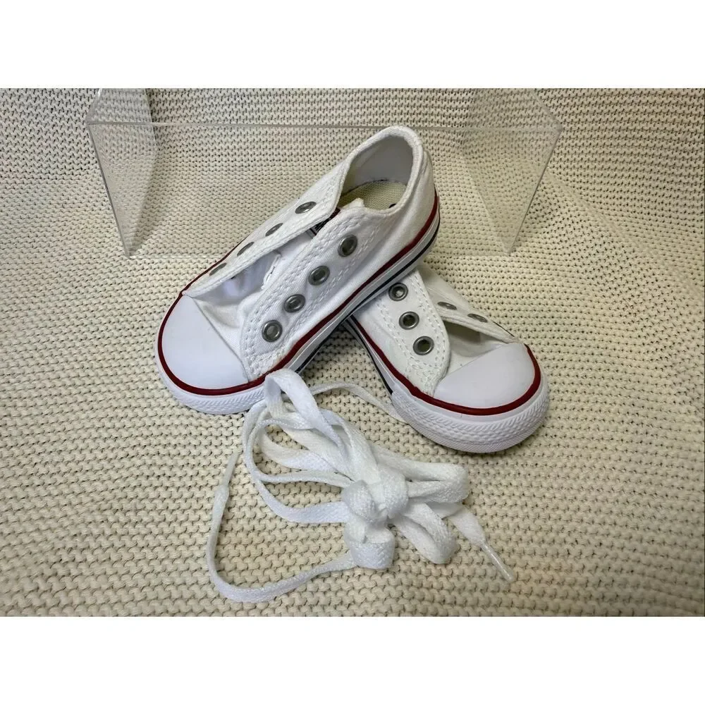 CONVERSE - All white Chucks - Toddler 5C