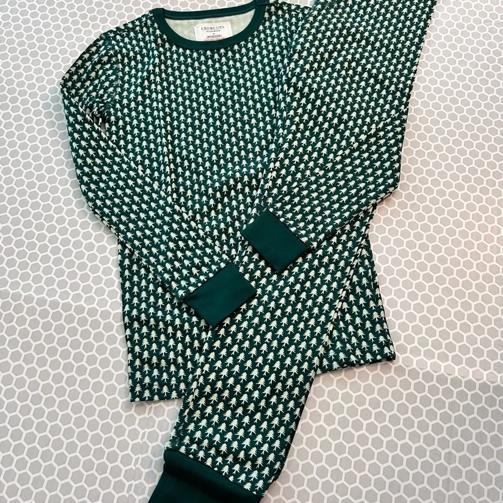 NWT J Crew Crewcuts Green and White Tree-Print Kids Pajama Set.  Size 10