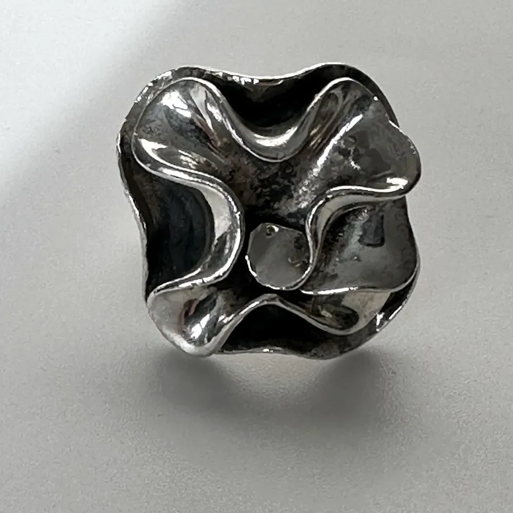 Silpada Retired R1809 Bold Oxidized Sculpted Flower Ring Size 5
