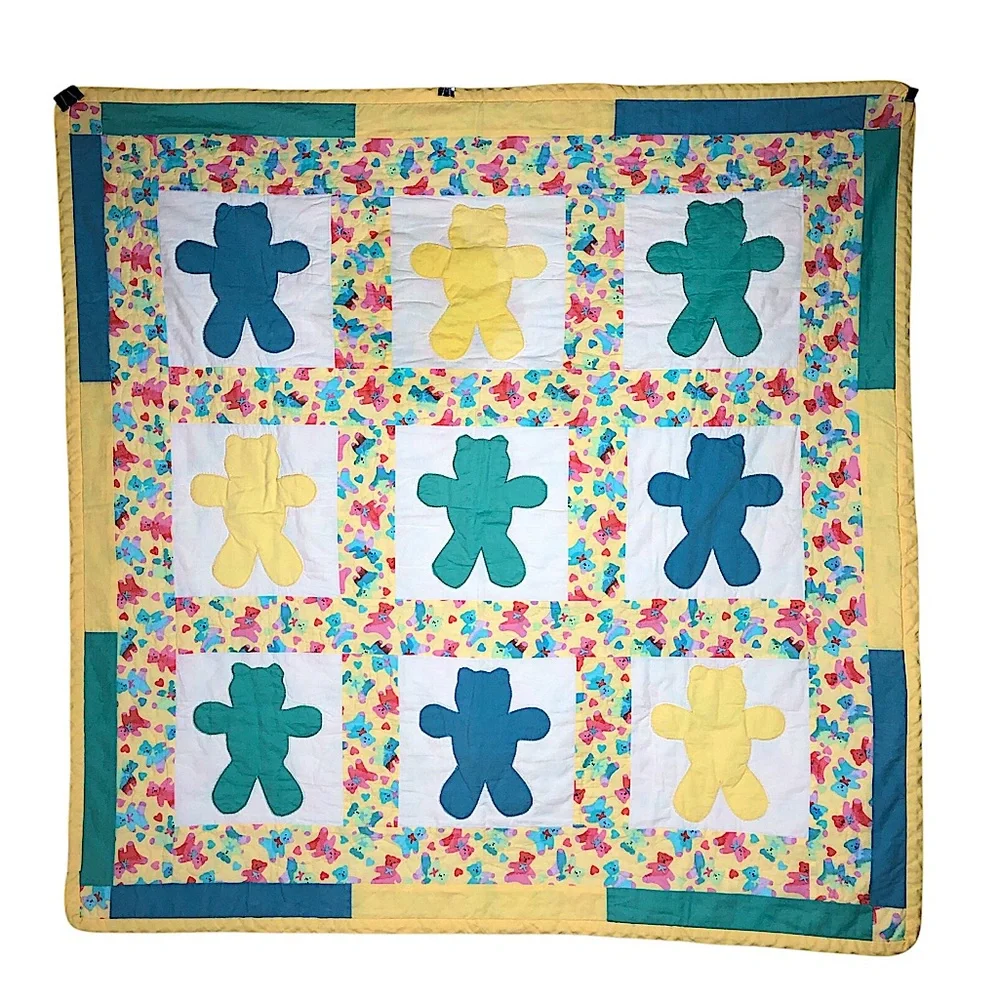 Vintage Grandma Hand Made Patchwork Teddy Bears & Rainbow Bears Cute Crib Quilt‎
