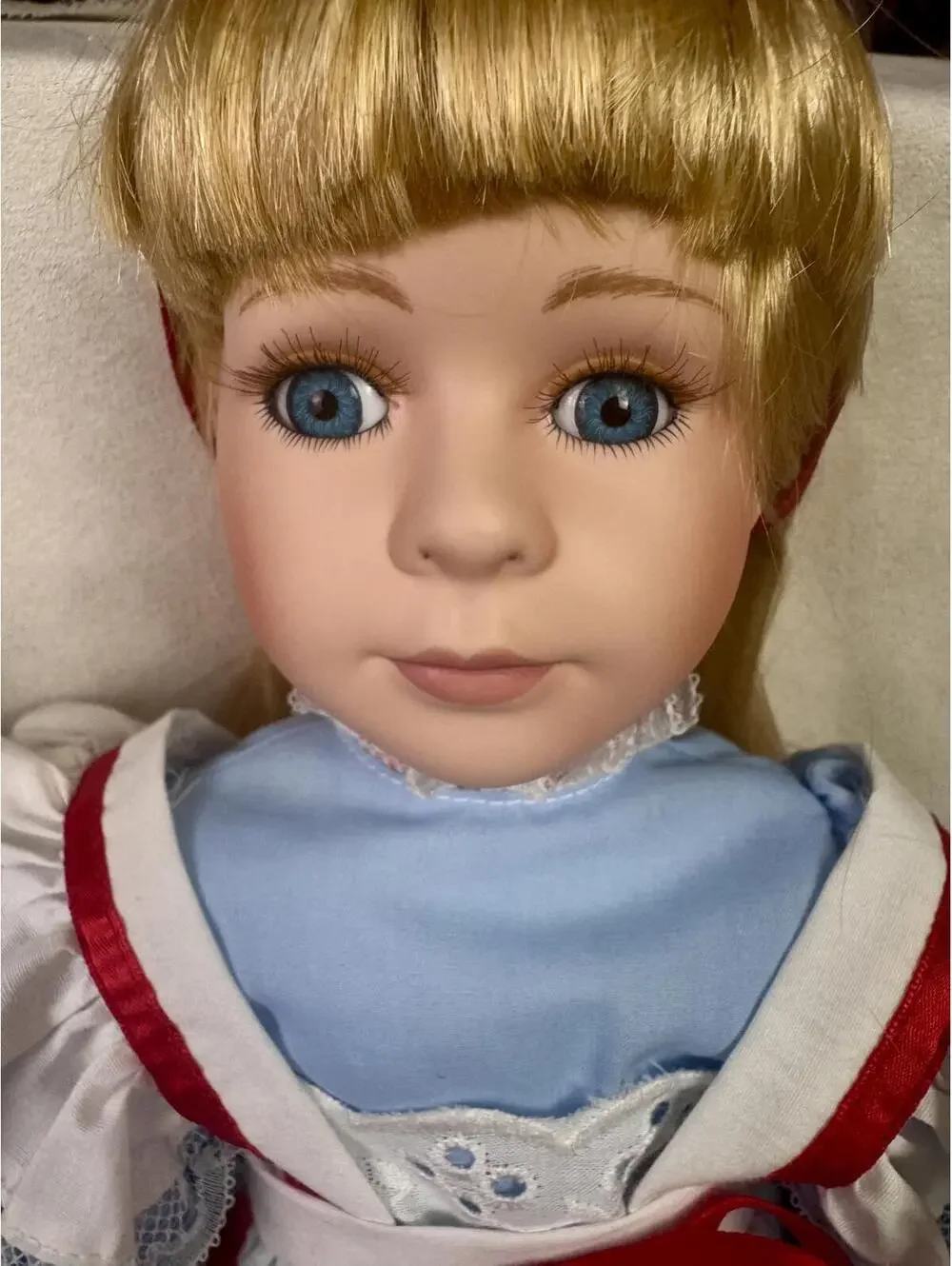 vintage kawaii‎ porcelain alice in wonderland doll 703 striped socks lace apron