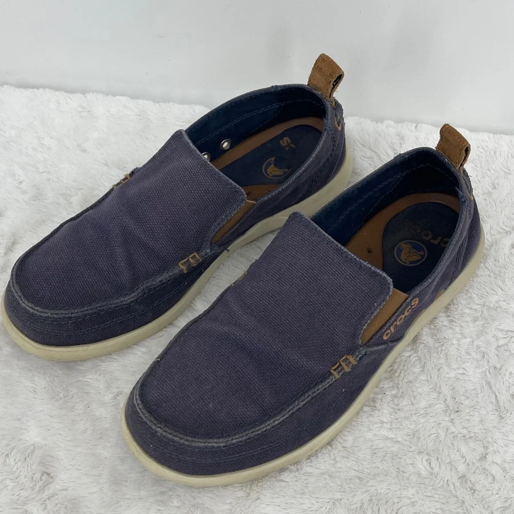CROCS comfortable navy