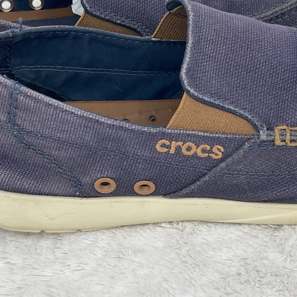 CROCS comfortable navy