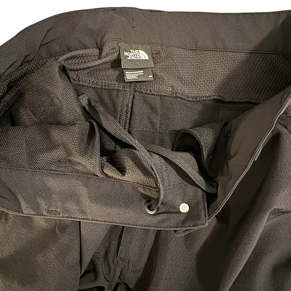The North Face Paramount Shorts Black Stretch Hiking Outdoor Mens Sz 36 FlashDry