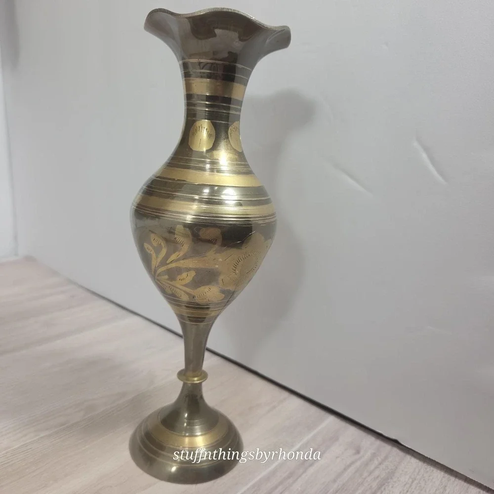 N/A vintage etched
