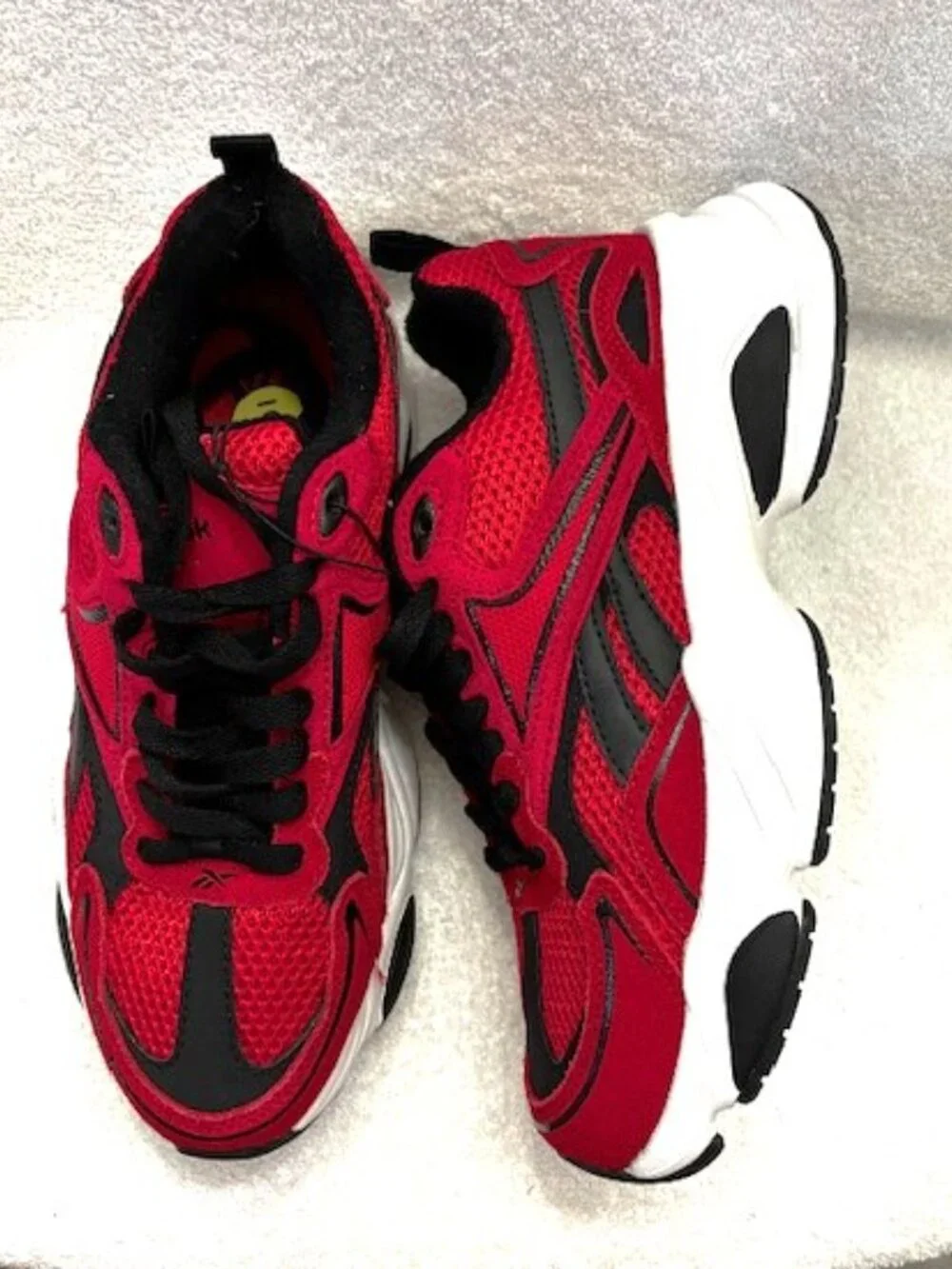 Reebok charge run
