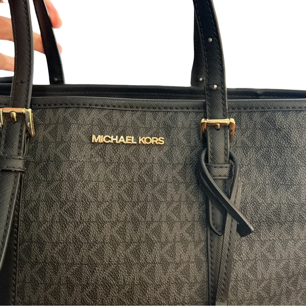 Michael Kors classic michael