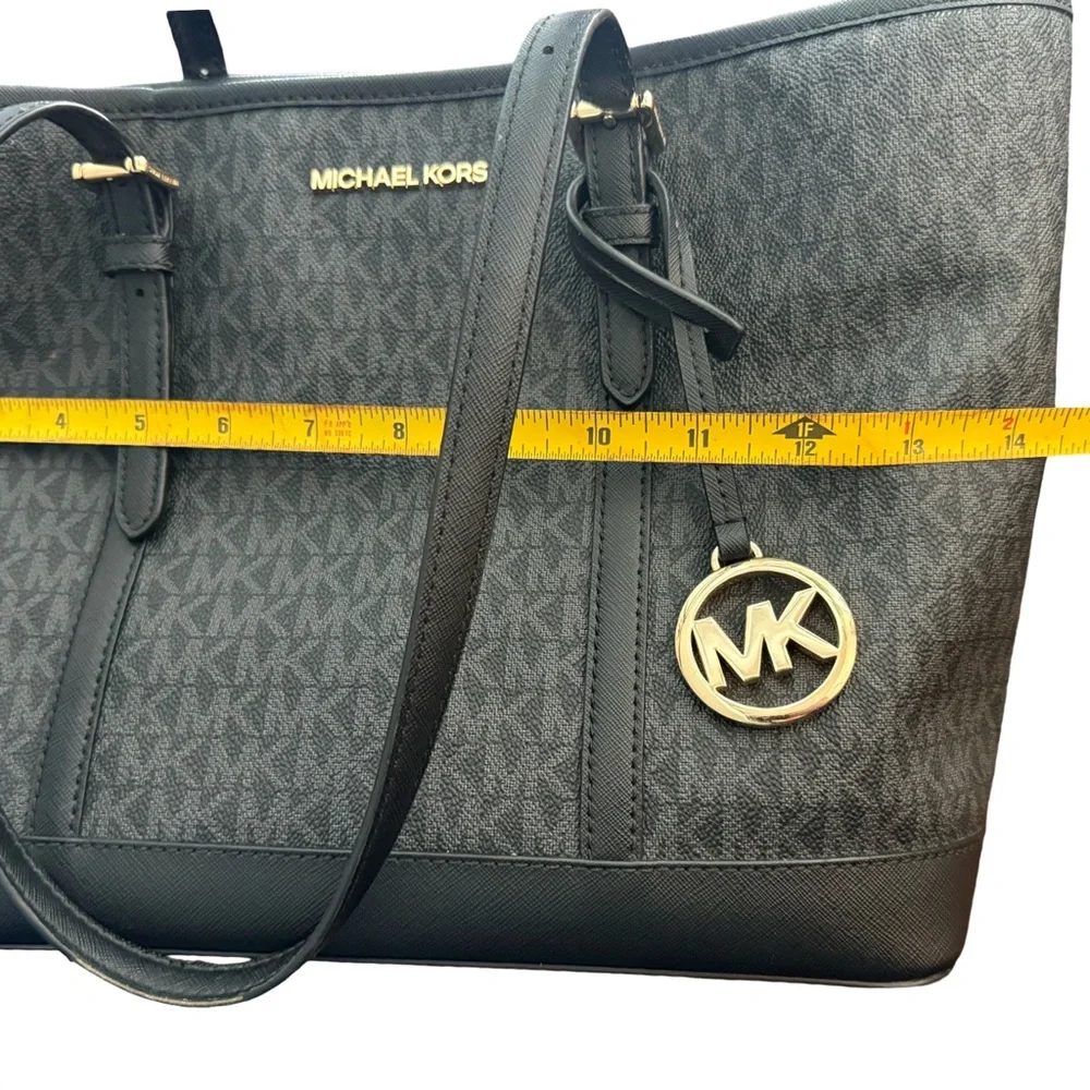 Michael Kors classic michael