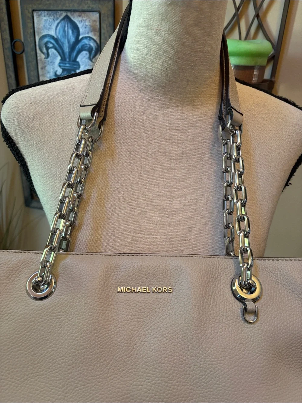 Michael Kors sophisticated pebbled