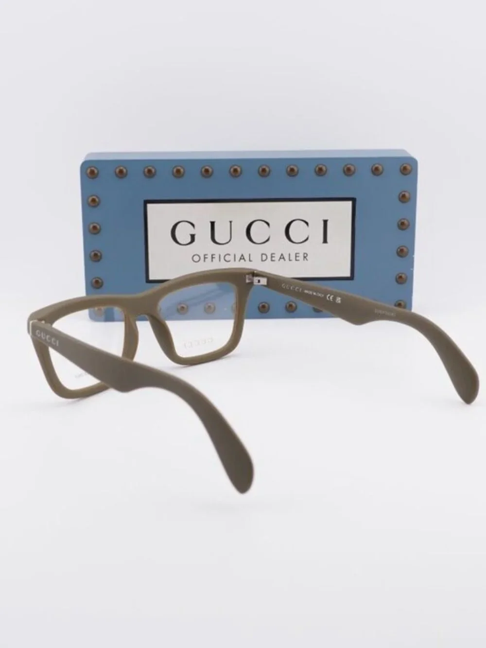 Gucci includes do