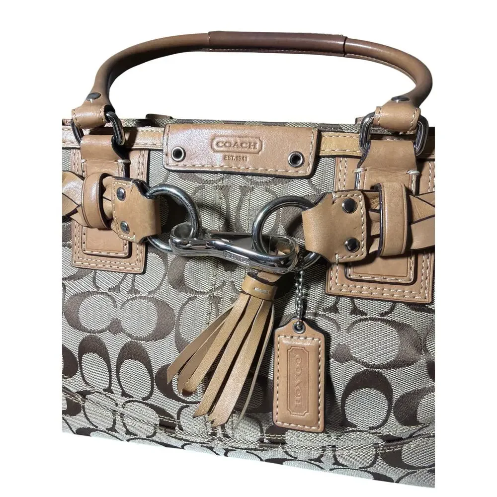 Coach this bag