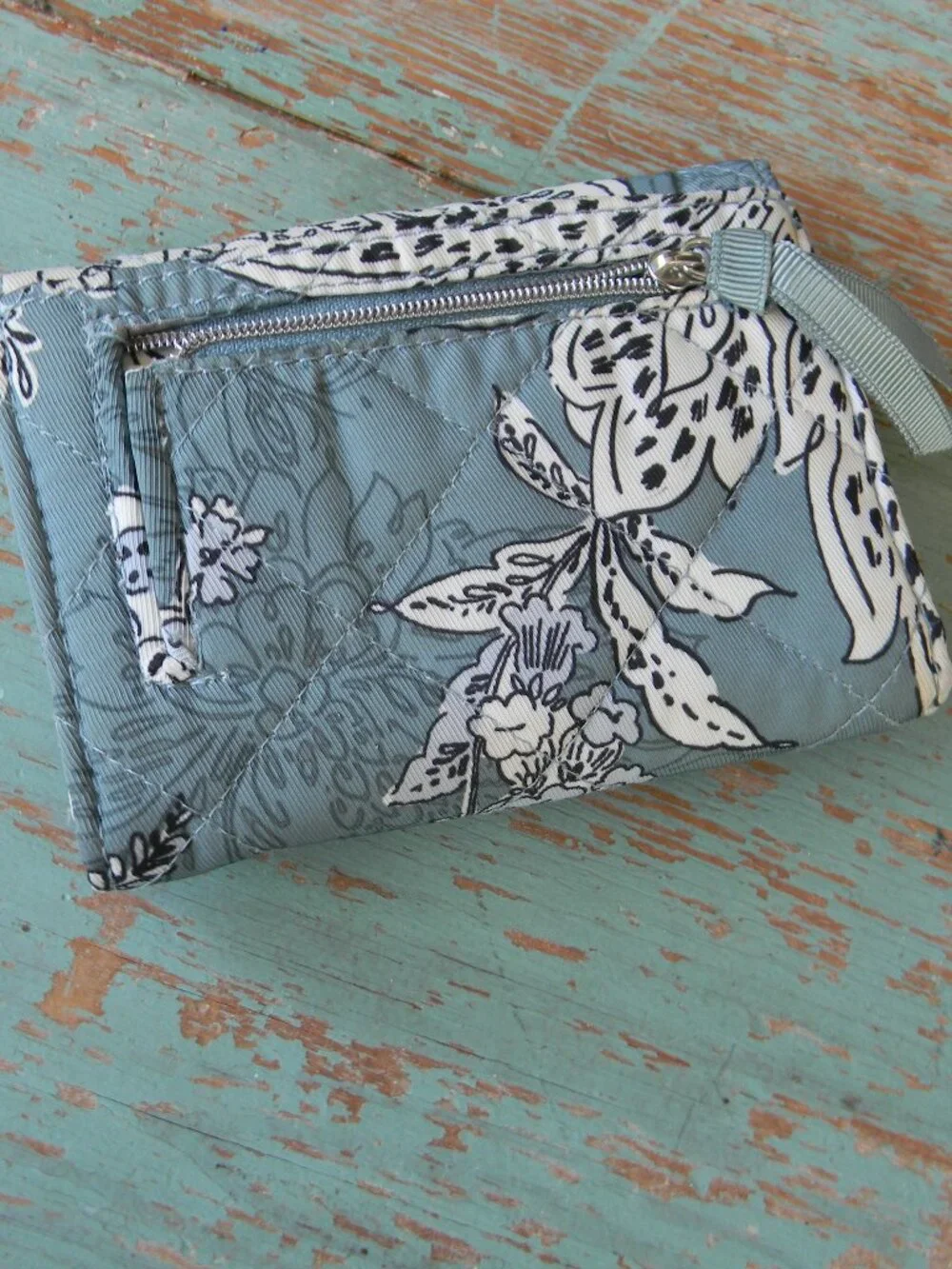 Vera Bradley TIGER LILY SMALL COMPACT RFID TRIFOLD WALLET