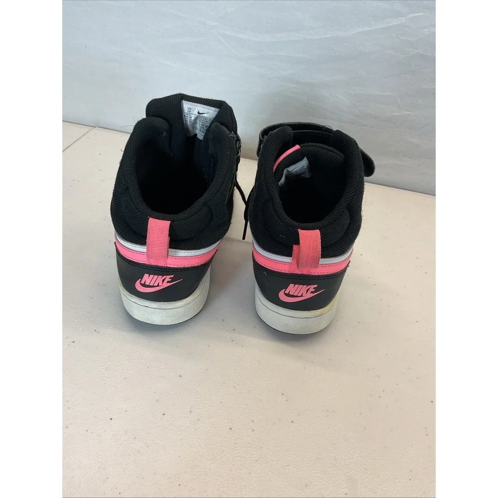 Nike gently used
