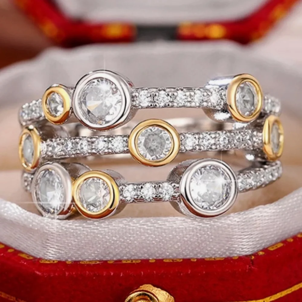 - 14k White Gold Vermiel & White Topaz Ring Size 9