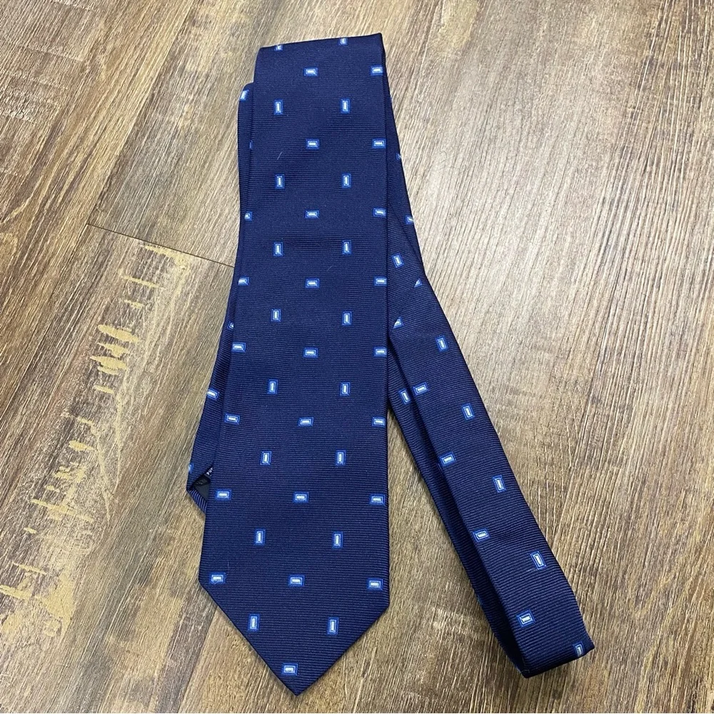Brooks Brothers Navy Blue Patterned‎ Embroidered Men's Silk Tie Vintage 90’s