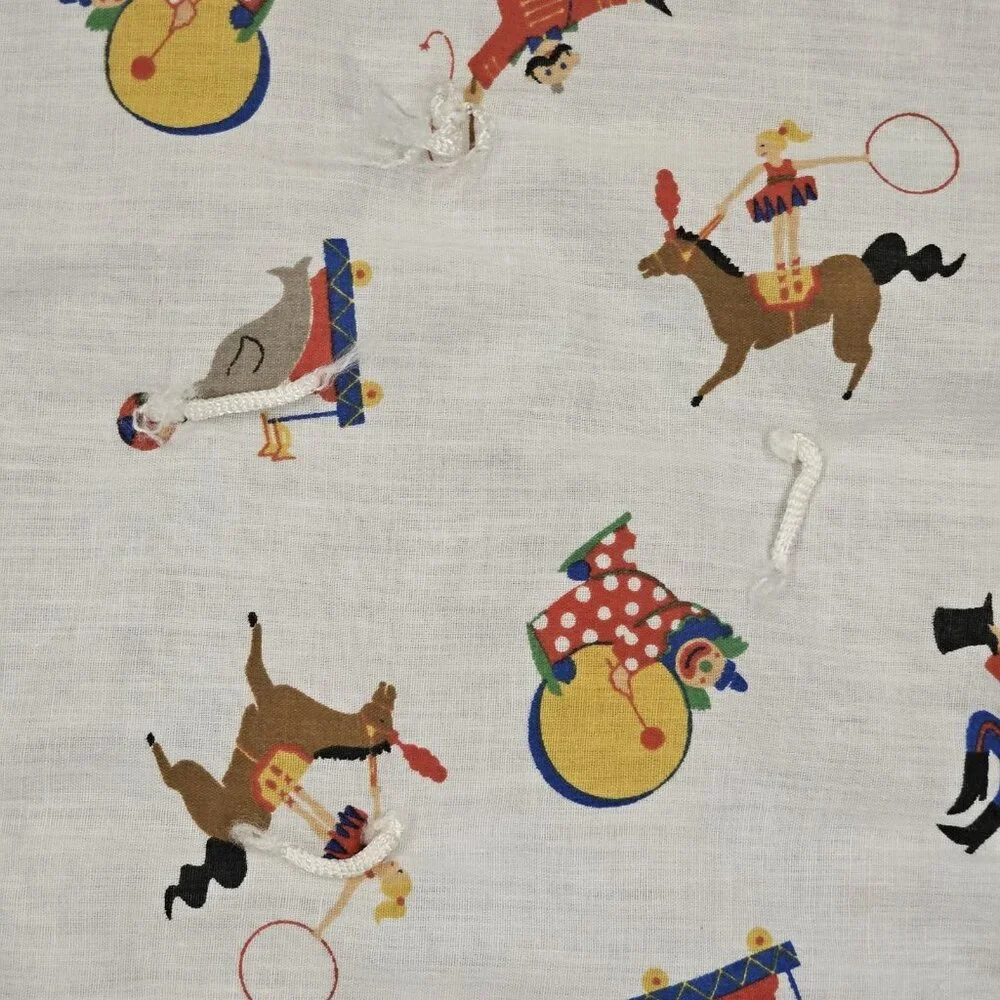 VTG Circus Print Baby Quilt Blanket Tummy Time Clown Unisex White Blue‎ 32x44