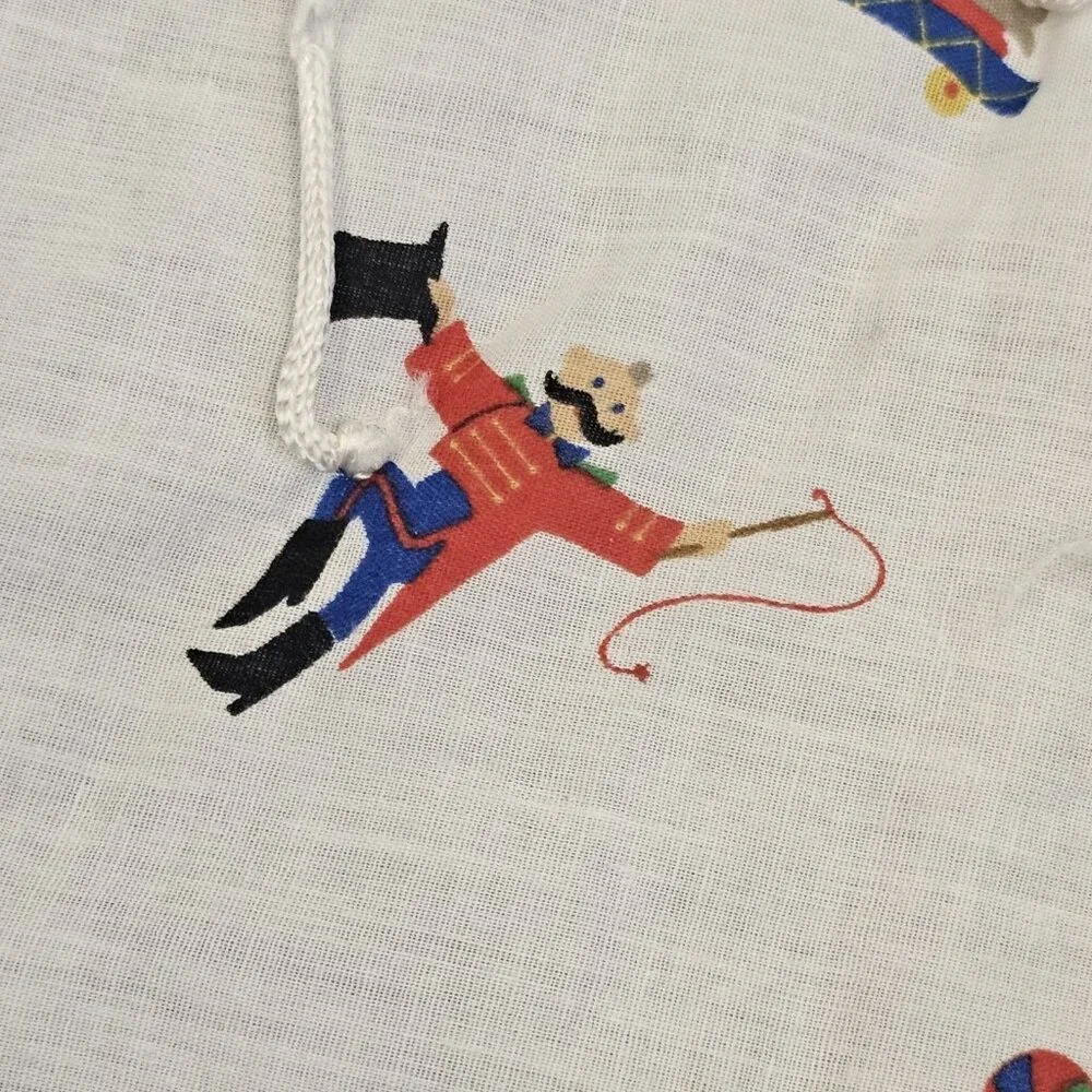VTG Circus Print Baby Quilt Blanket Tummy Time Clown Unisex White Blue‎ 32x44