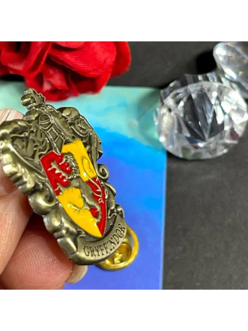 None lion crest
