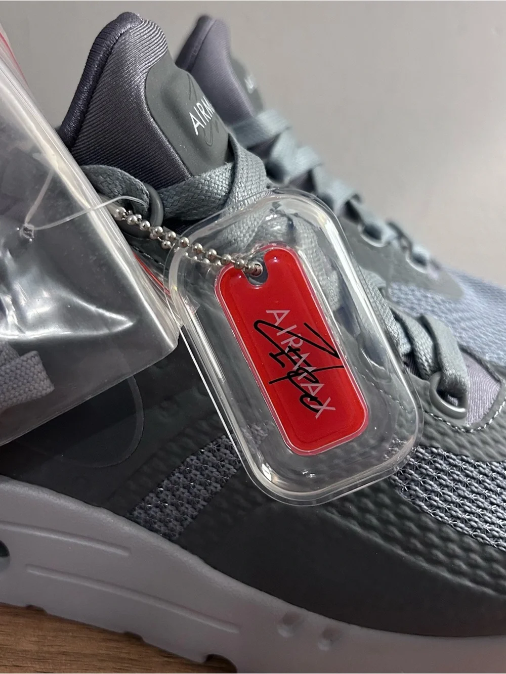 Nike box has