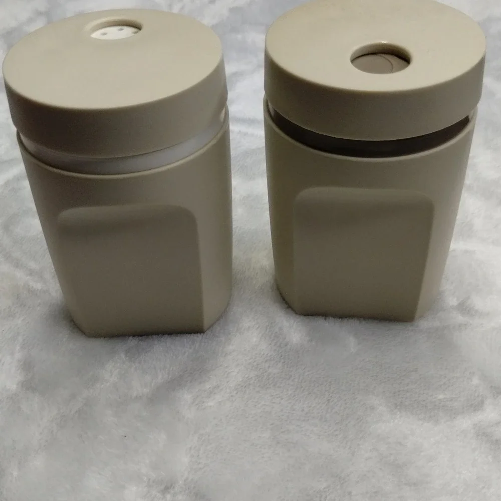 Tupperware Modular Mates Spice Shakers Tan Beige Vintage‎ Kitchen Storage