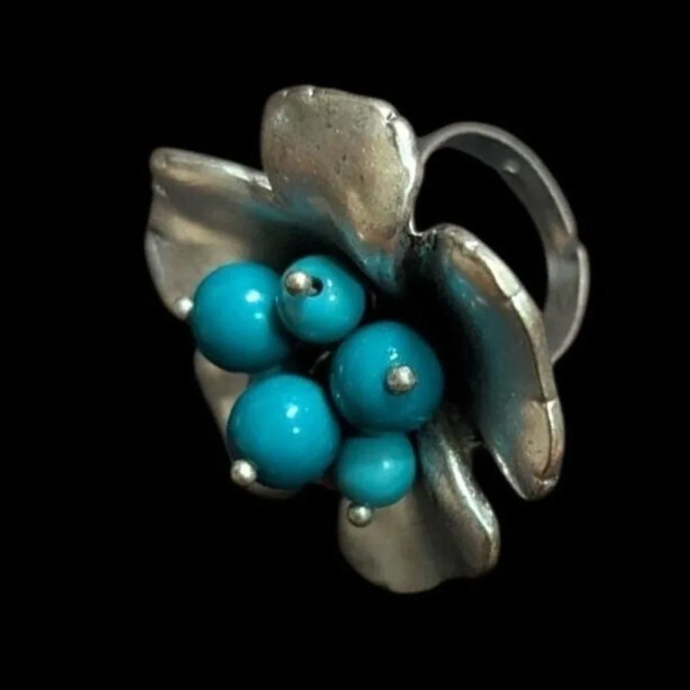 Unbranded vintage silver