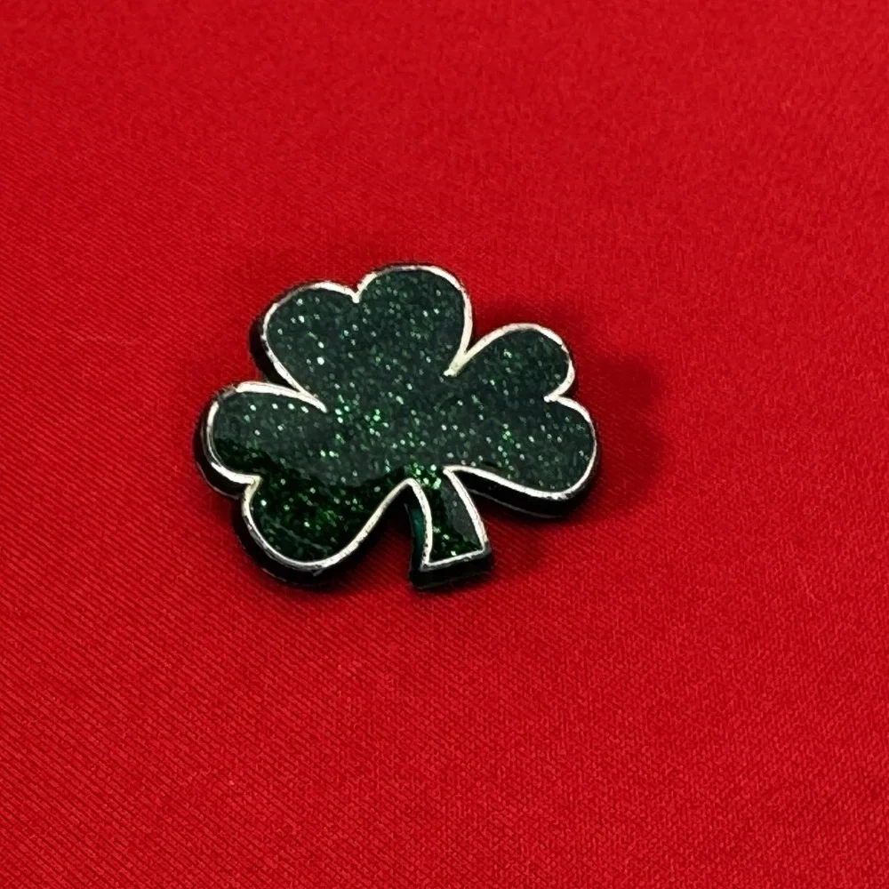 Vintage Hallmark St. Patrick's‎ Day Lapel Pin Glittery Shamrock Irish Theme