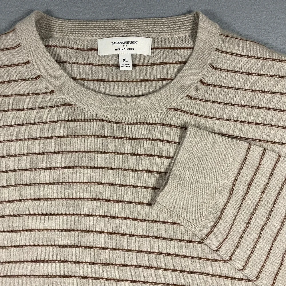 Banana Republic Sweater Mens XL Beige Striped 100% Merino Wool
