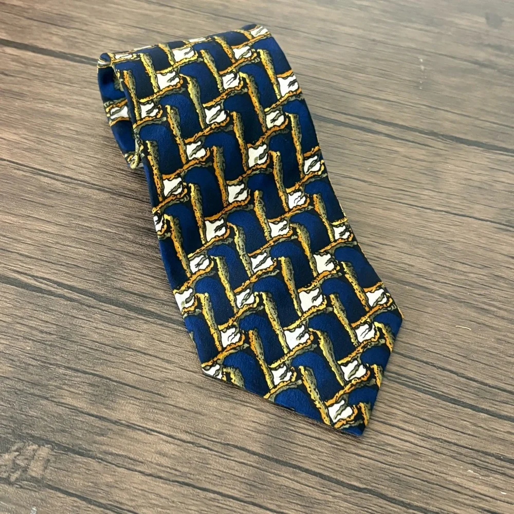 J.‎ Garcia Men's 100% Silk Abstract Neck Tie Navy Gold White 3 3/4
