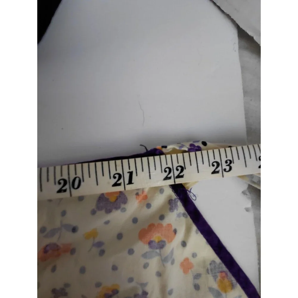 Unbranded item those
