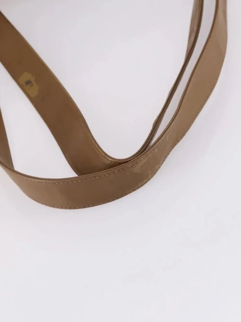 CHANEL brand	chanel color	brown