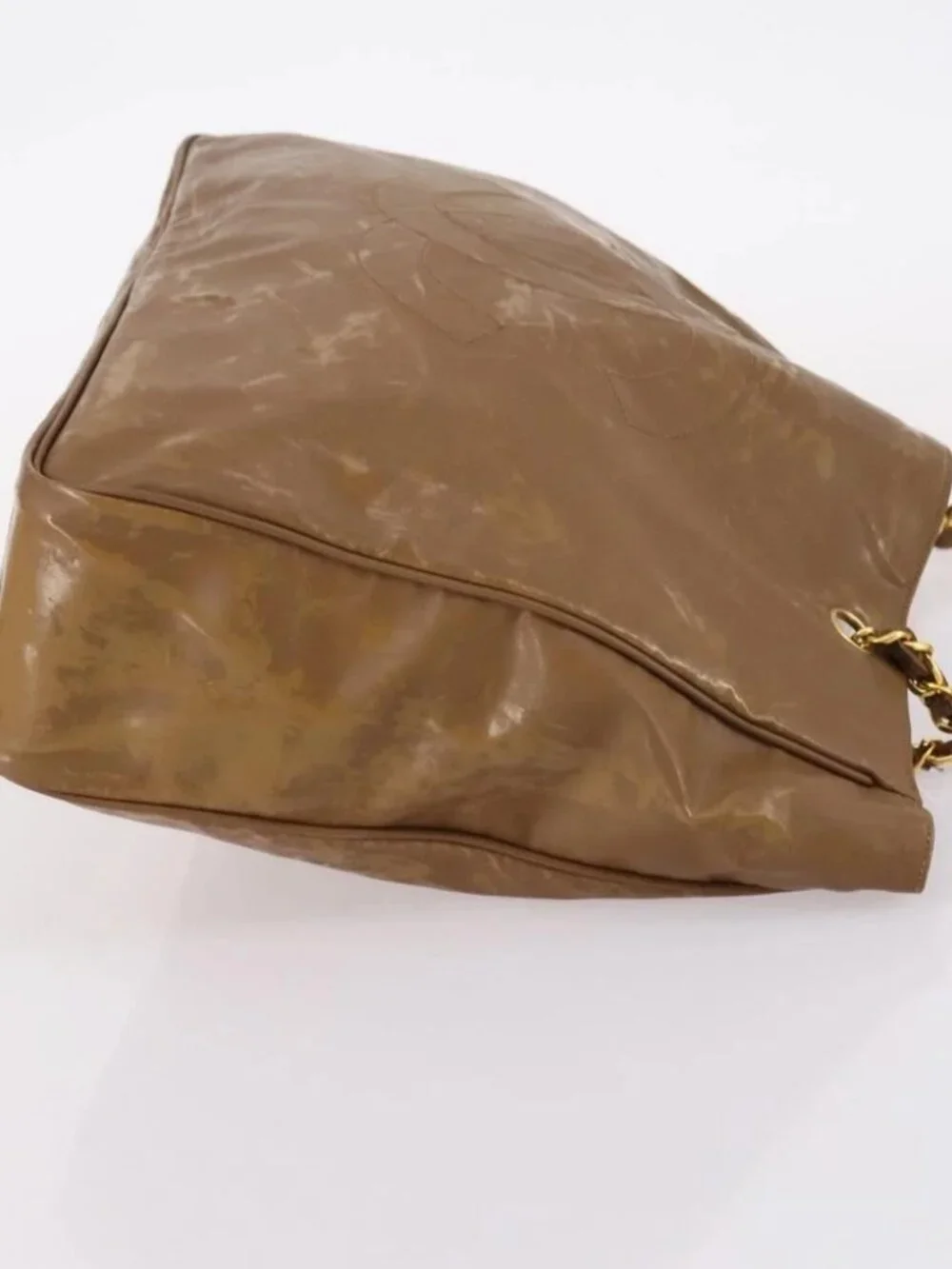 CHANEL brand	chanel color	brown