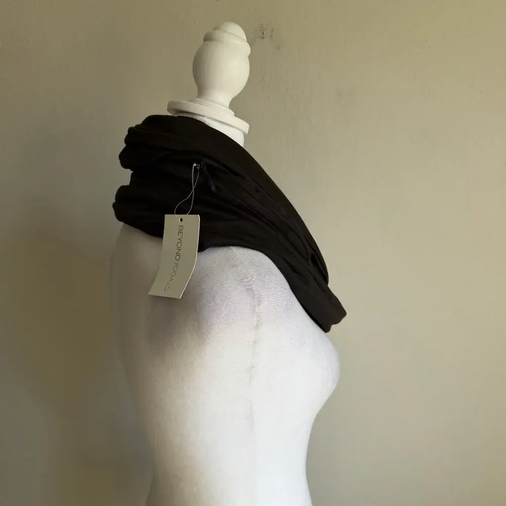 NWT Beyond Yoga Black Pocket Infinity Scarf Hidden Zipper Pocket Yoga Workout