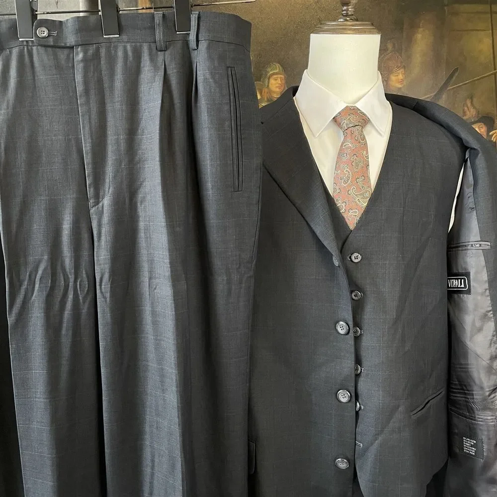 Vitali 50L 40 x 28 3pc Dark Gray Subtle Windowpane 4Btn Suit‎ Vest Waistcoat