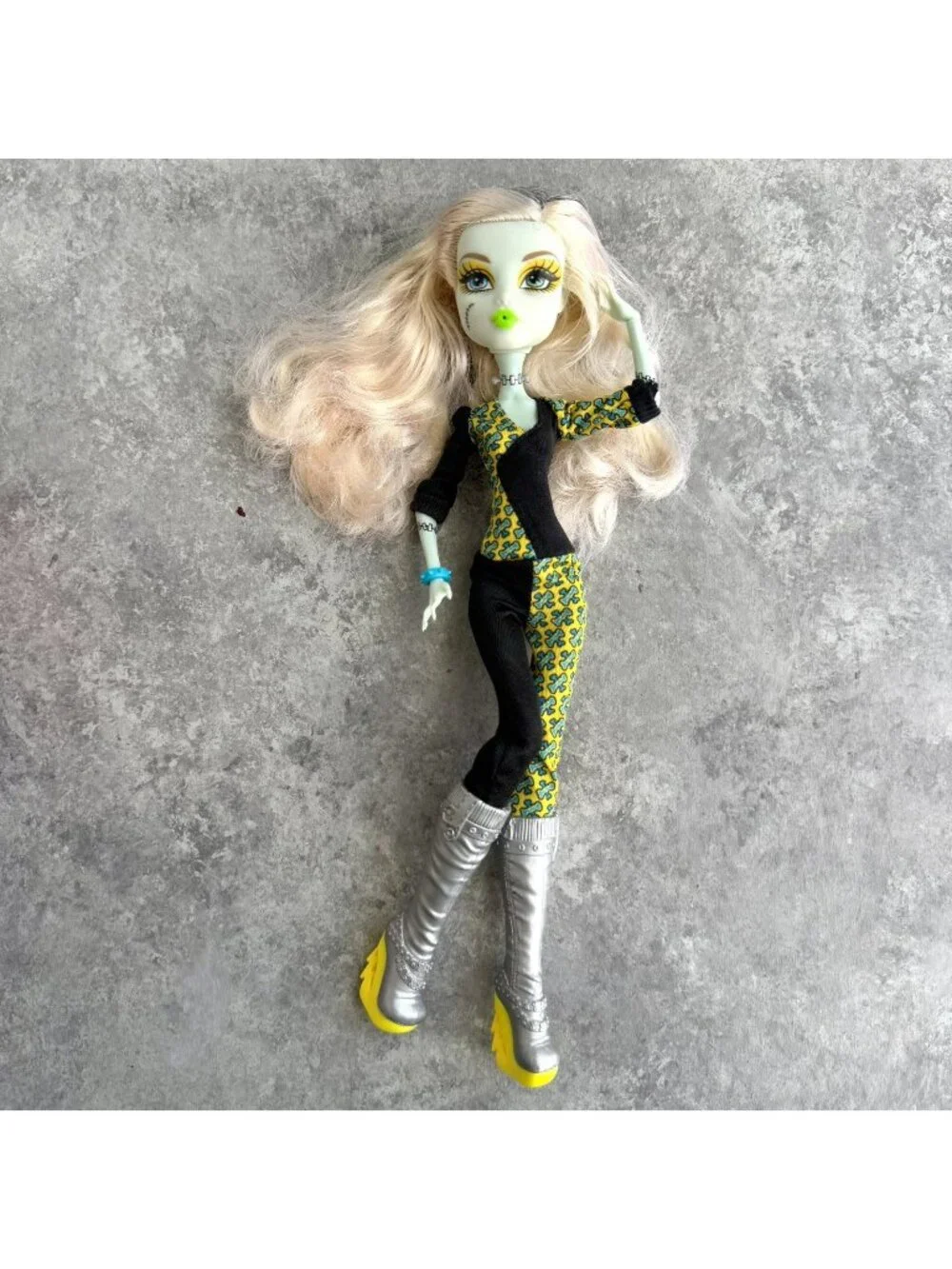 Monster High Doll Freaky Fusion Frankie Stein with Clothes and Shoes 2008