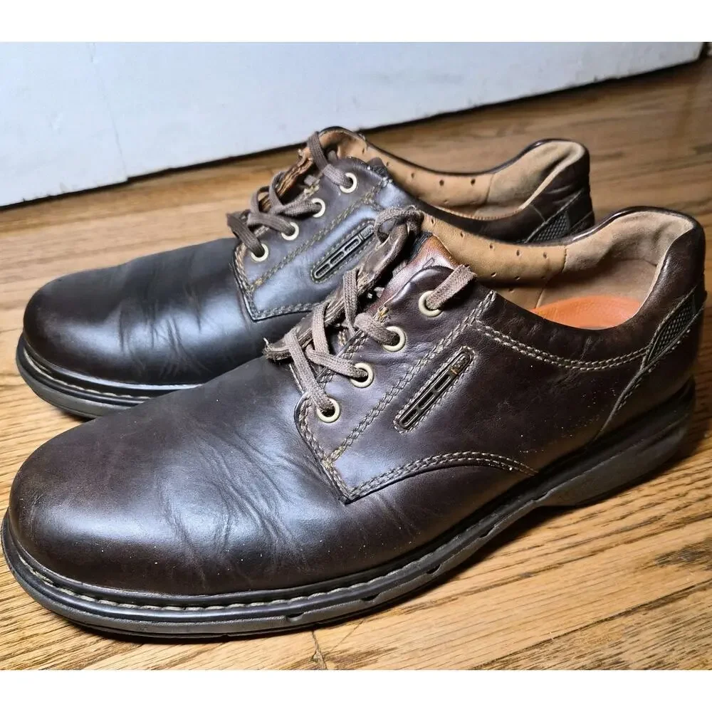 Clarks unstructured brown