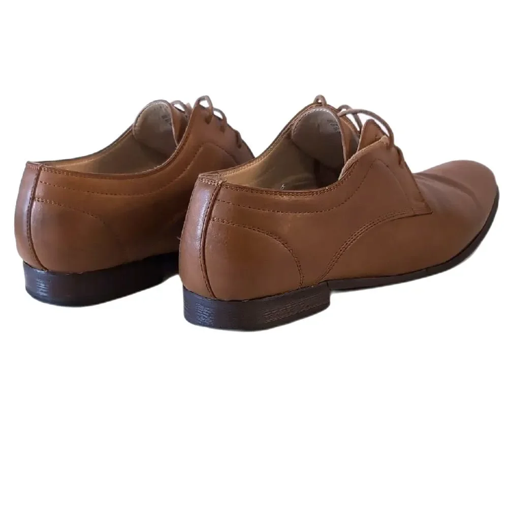 Perry Ellis Brown Oxford Shoes with Dark Soles