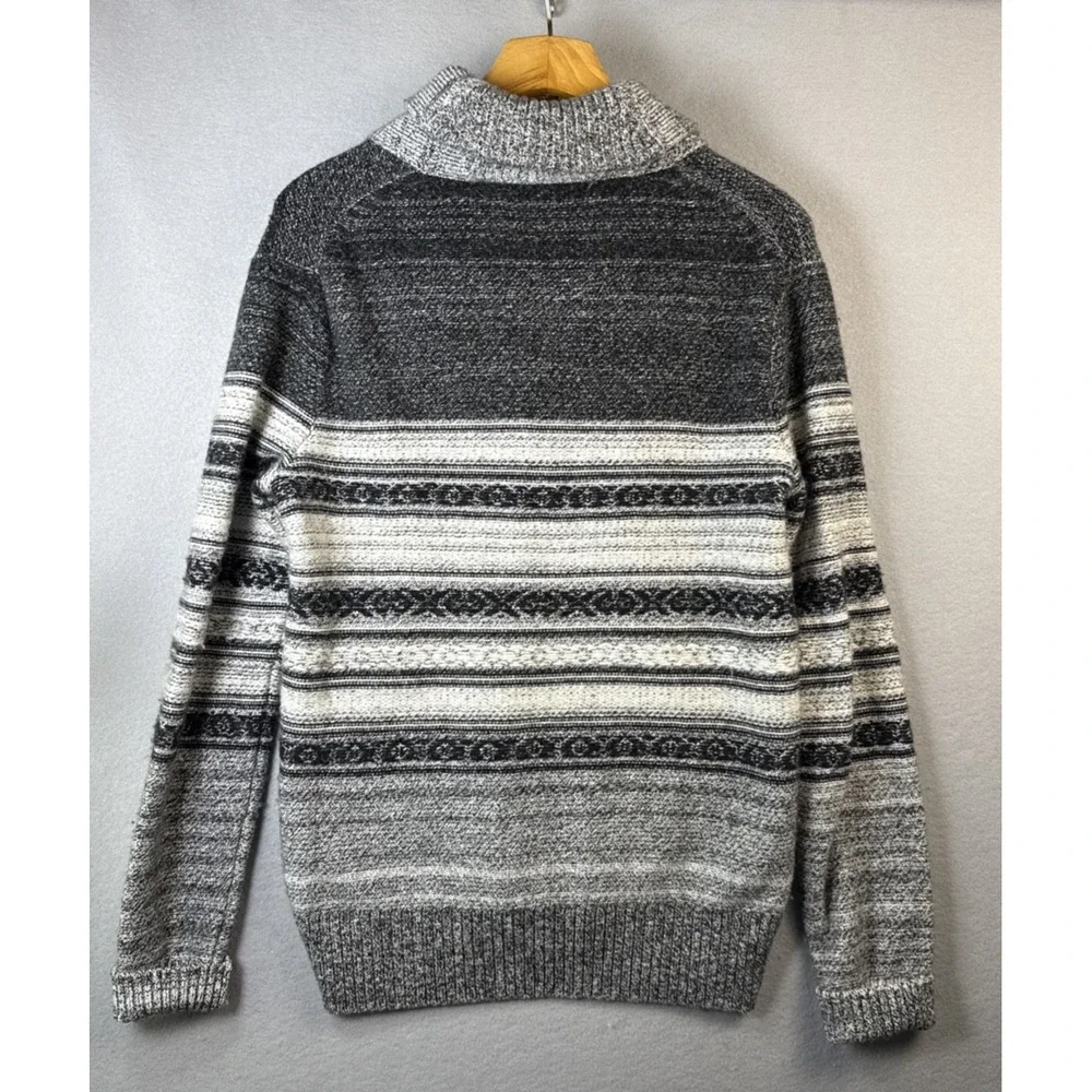 Banana Republic embrace touch