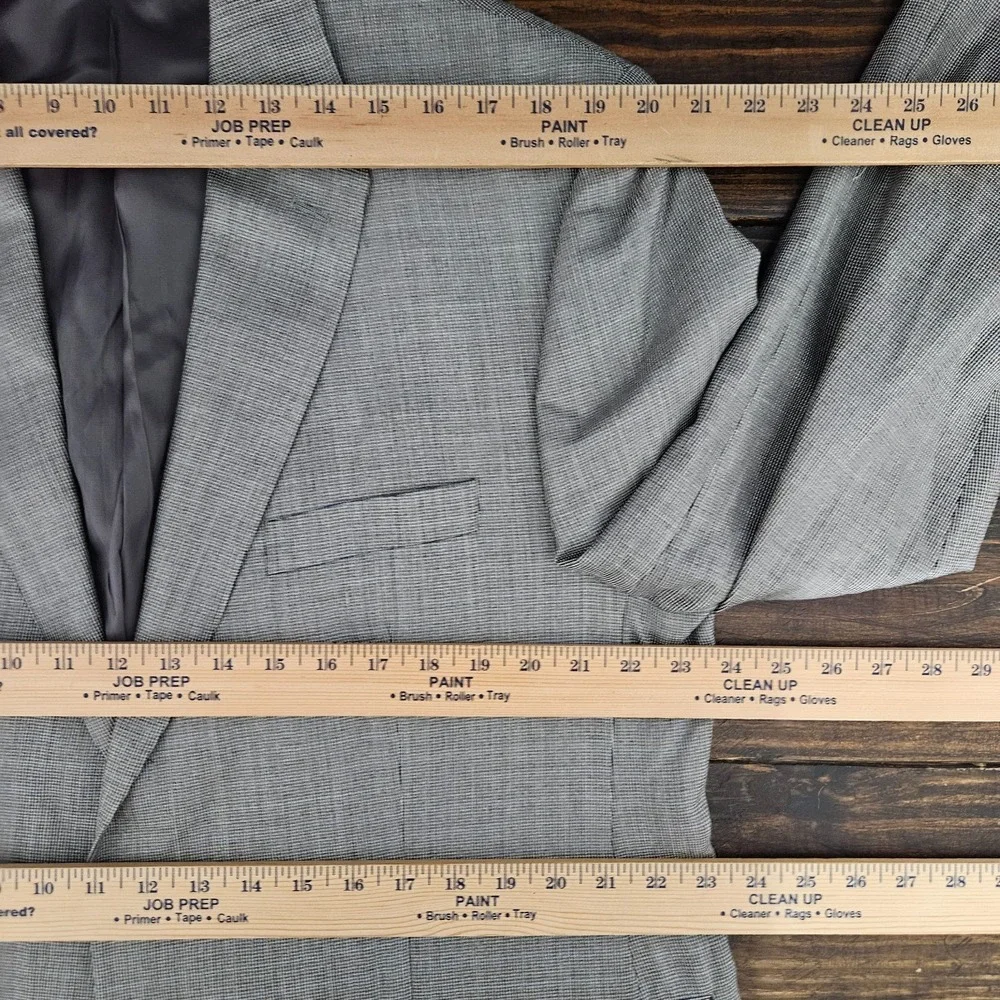 Lauren Ralph Lauren Men's Sport Coat Blazer Two Button Gray Plaid Silk Wool 46S