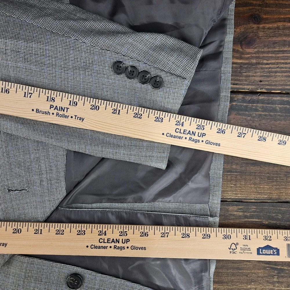 Lauren Ralph Lauren Men's Sport Coat Blazer Two Button Gray Plaid Silk Wool 46S