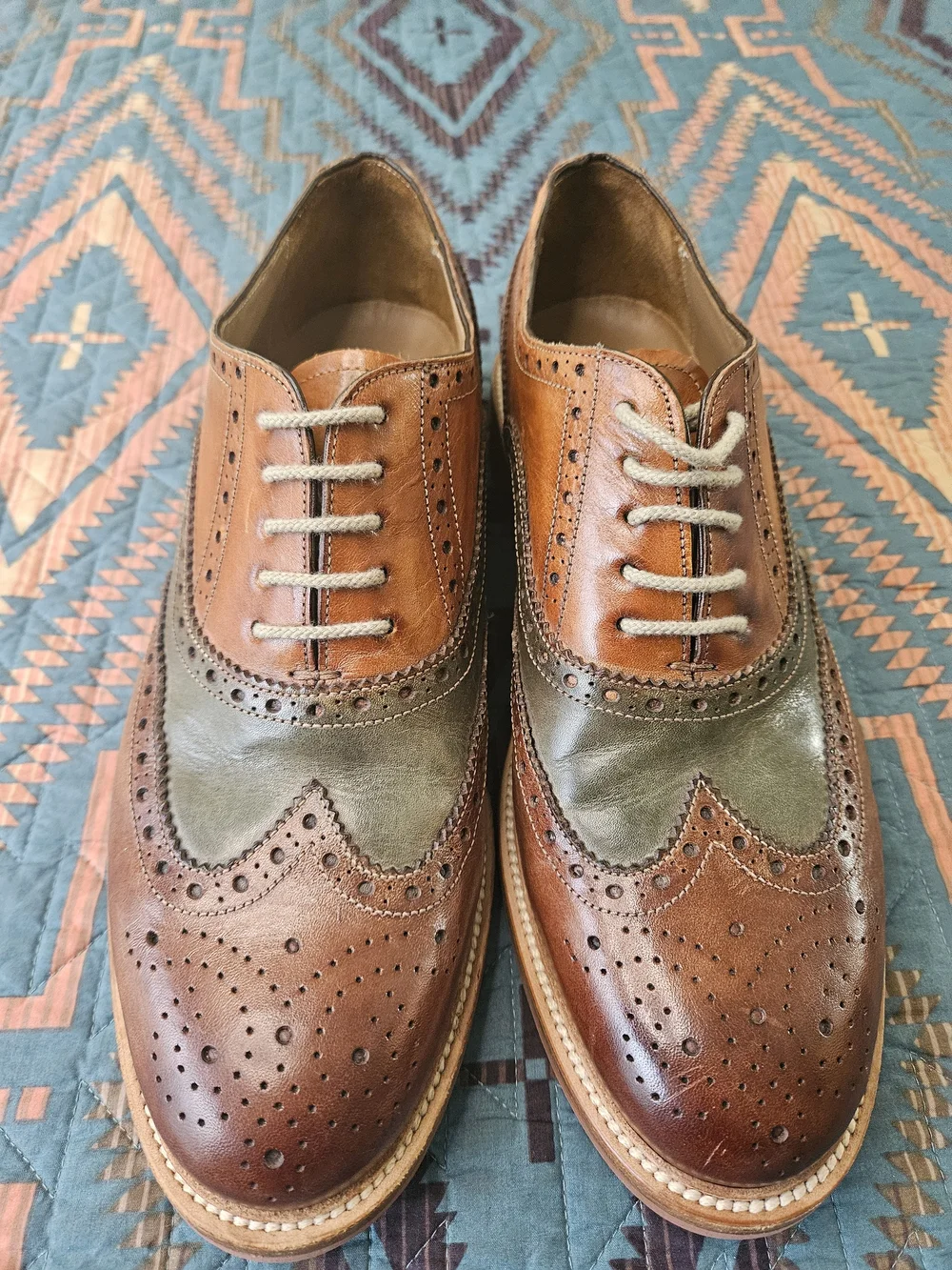 Brecos stylish two