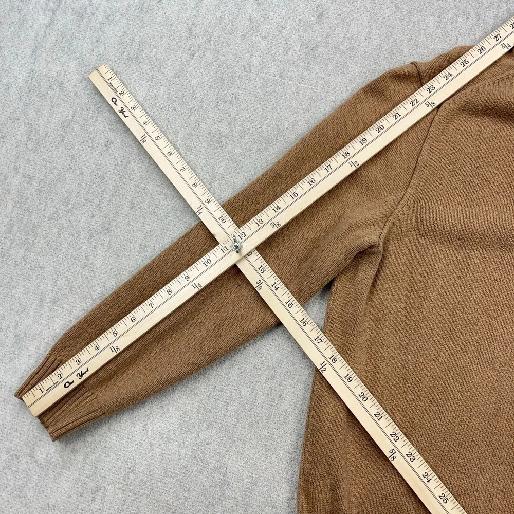 Polo Ralph Lauren includes item