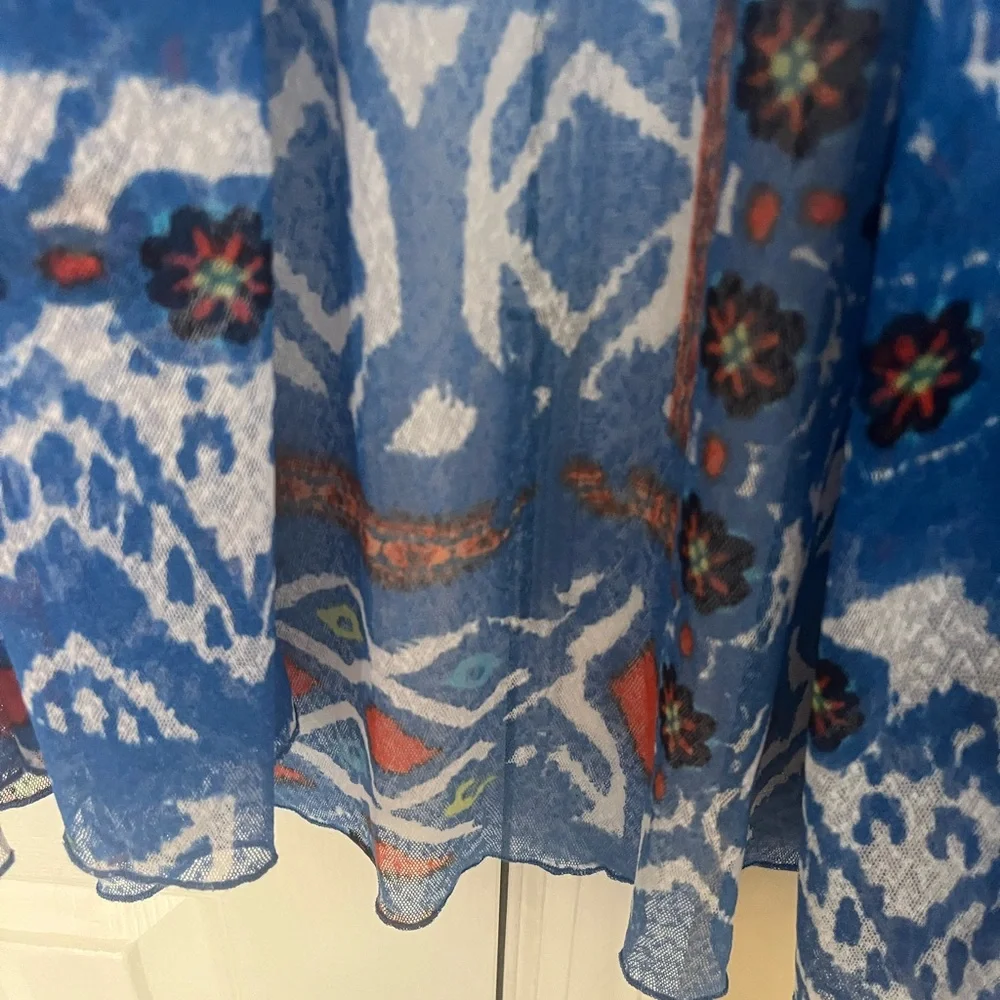 Multiples sheer floral