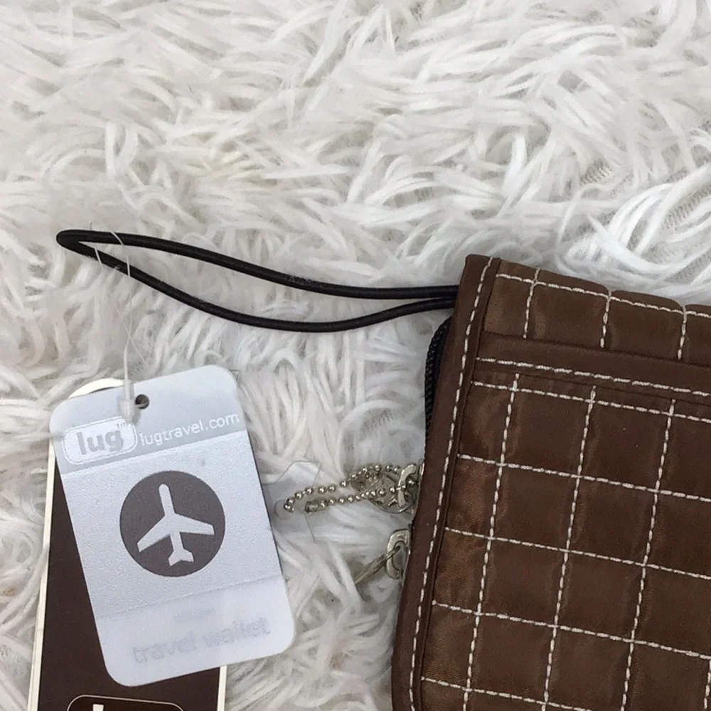 lug chic brown